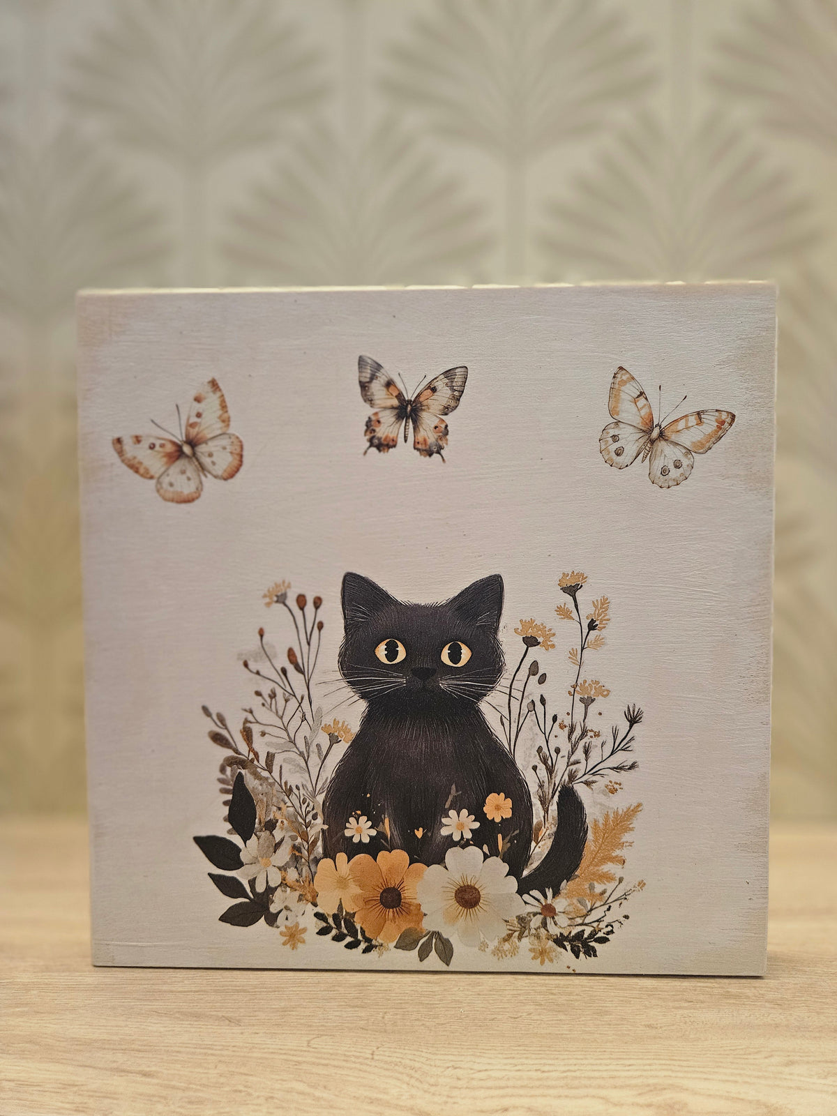 Black Cat Wood Decor